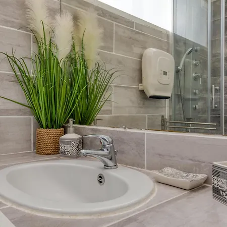 Apartment Le Cosy A Pyramide La Grande-Motte