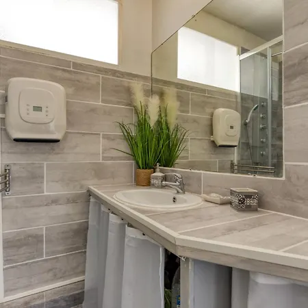 Le Cosy A Pyramide * Ла-Гранд-Мот