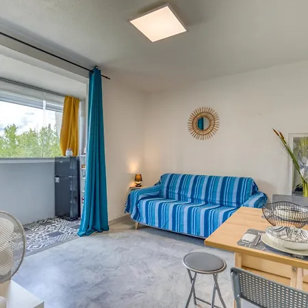 Апартаменты Le Cosy A Pyramide Ла-Гранд-Мот